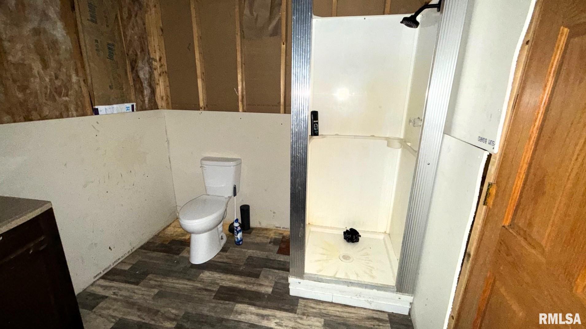 108 North Locust Street Roberts, IL 60962 - Photo 16 of 26