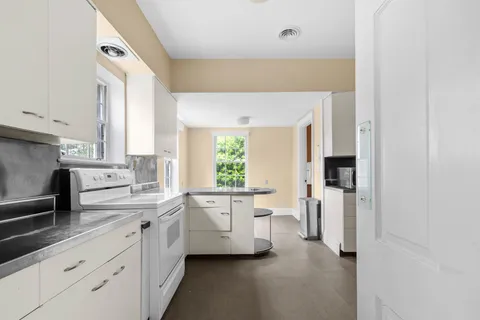 $449,900 | 162 Grizzell Lane, Winchester, TN 37398