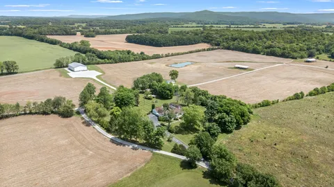 $449,900 | 162 Grizzell Lane, Winchester, TN 37398