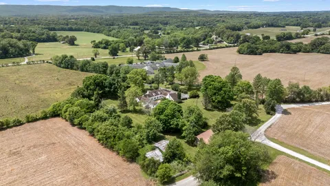 $449,900 | 162 Grizzell Lane, Winchester, TN 37398