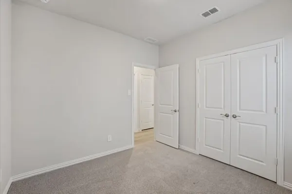 $2,300 | 714 Leavenworth Drive, McKinney, TX 75071