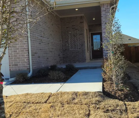 $2,300 | 714 Leavenworth Drive, McKinney, TX 75071