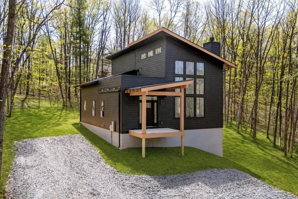 $685,000 | 88 Mallard Drive, Basye, VA 22842