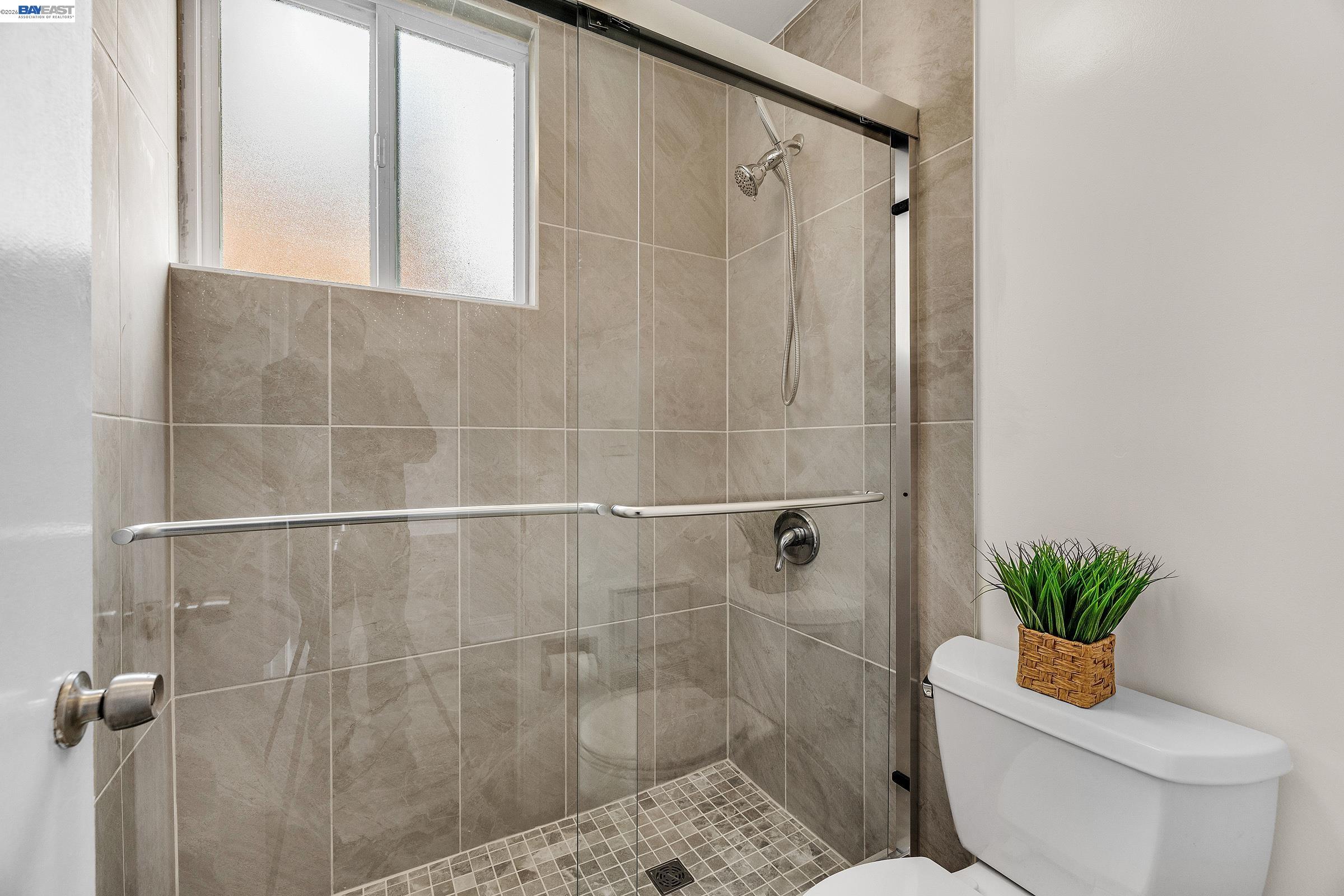 2 Panoramic Way, Unit 306 Berkeley, CA 94704 - Photo 20 of 35