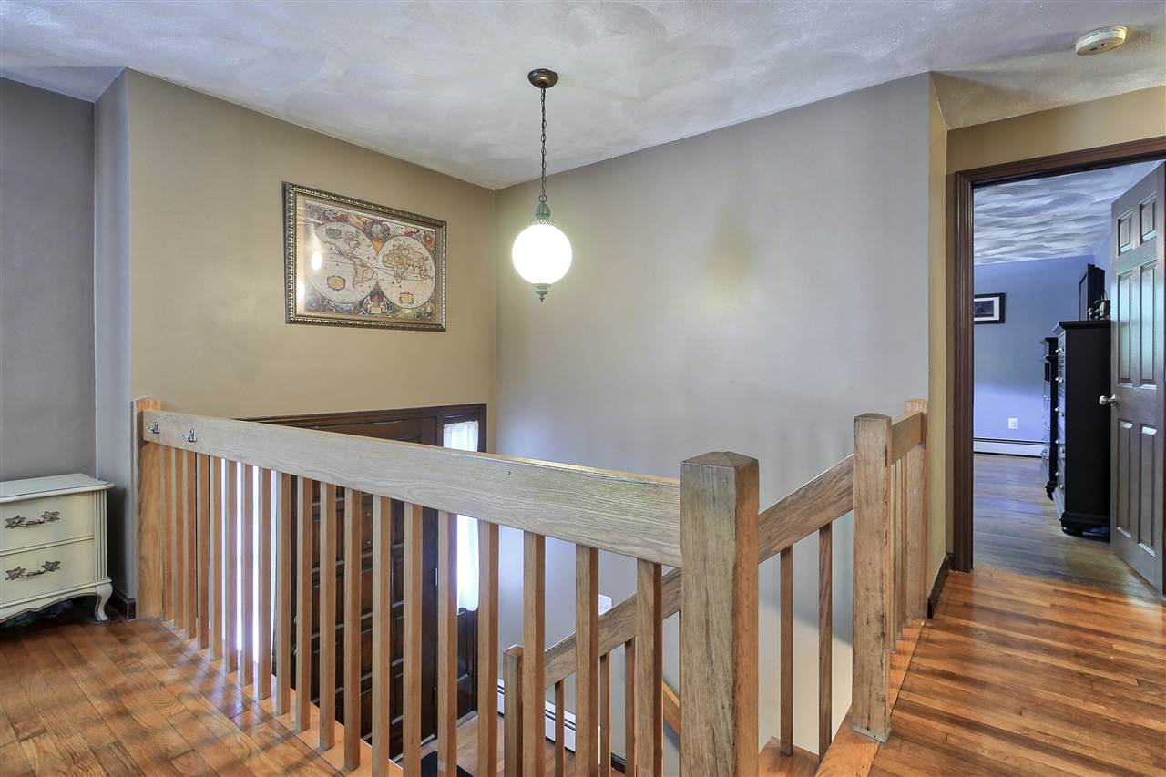 12 Sawmill Road Pelham, NH 03076 - Photo 8 of 33 Gallery Image 8