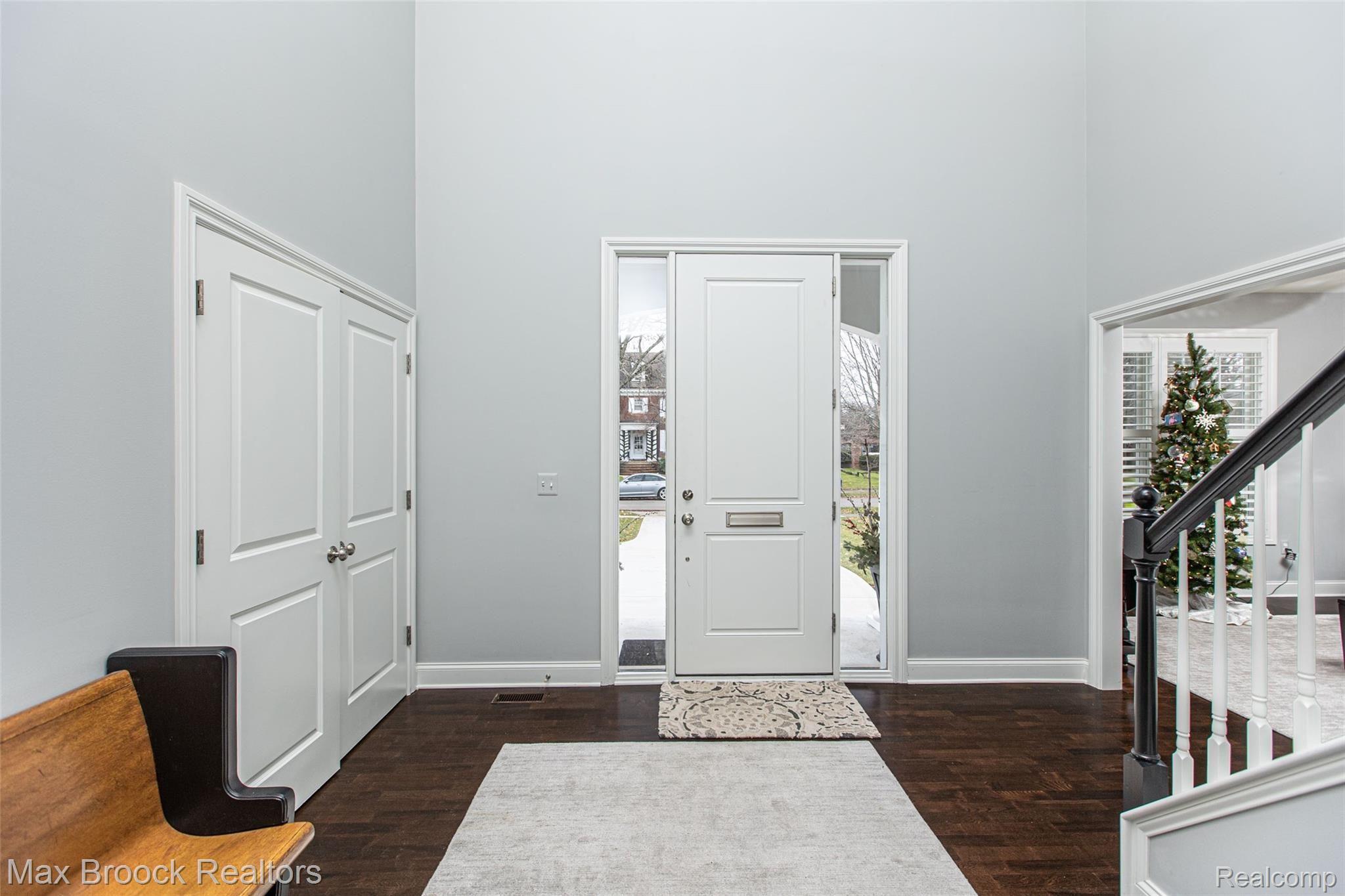 1006 Harvard Road Grosse Pointe, MI 48230 - Photo 4 of 44 -8.jpg