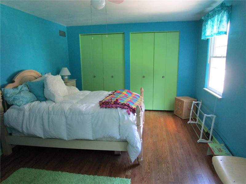 70 Spring Street Pittsburgh, PA 15223 - Photo 19 of 25 Bedroom 1