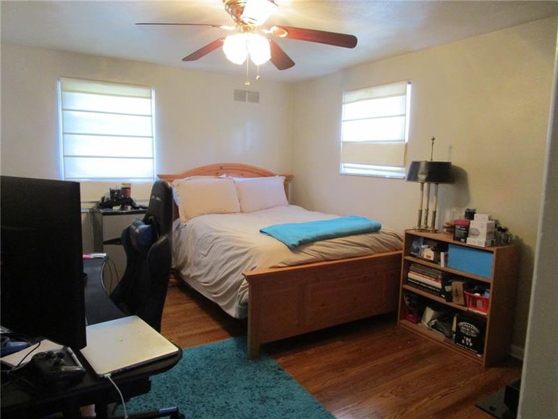 70 Spring Street Pittsburgh, PA 15223 - Photo 20 of 25 Bedroom 2
