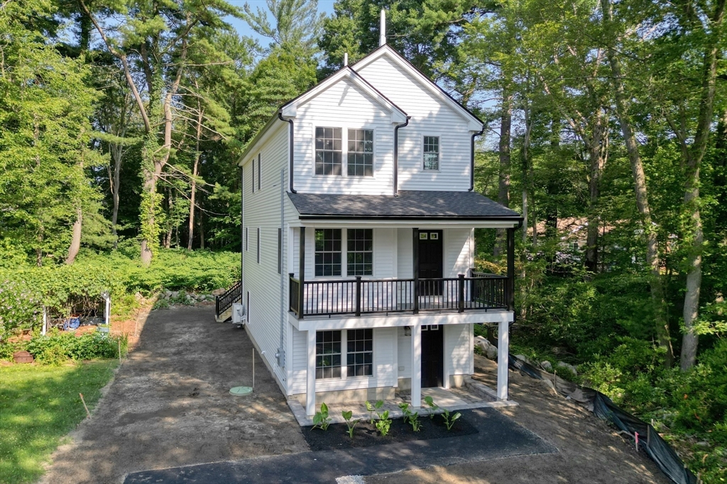 27 Valley Road Holbrook, MA 02343 - Photo 1 of 17 Gallery Image 1