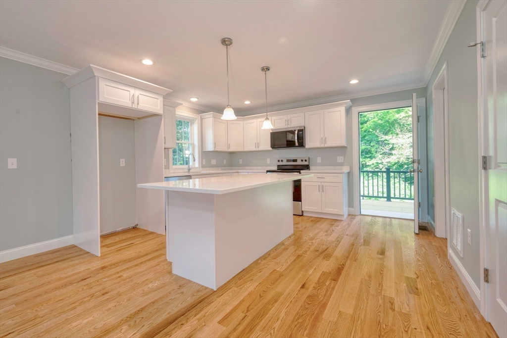 27 Valley Road Holbrook, MA 02343 - Photo 5 of 17 Gallery Image 5
