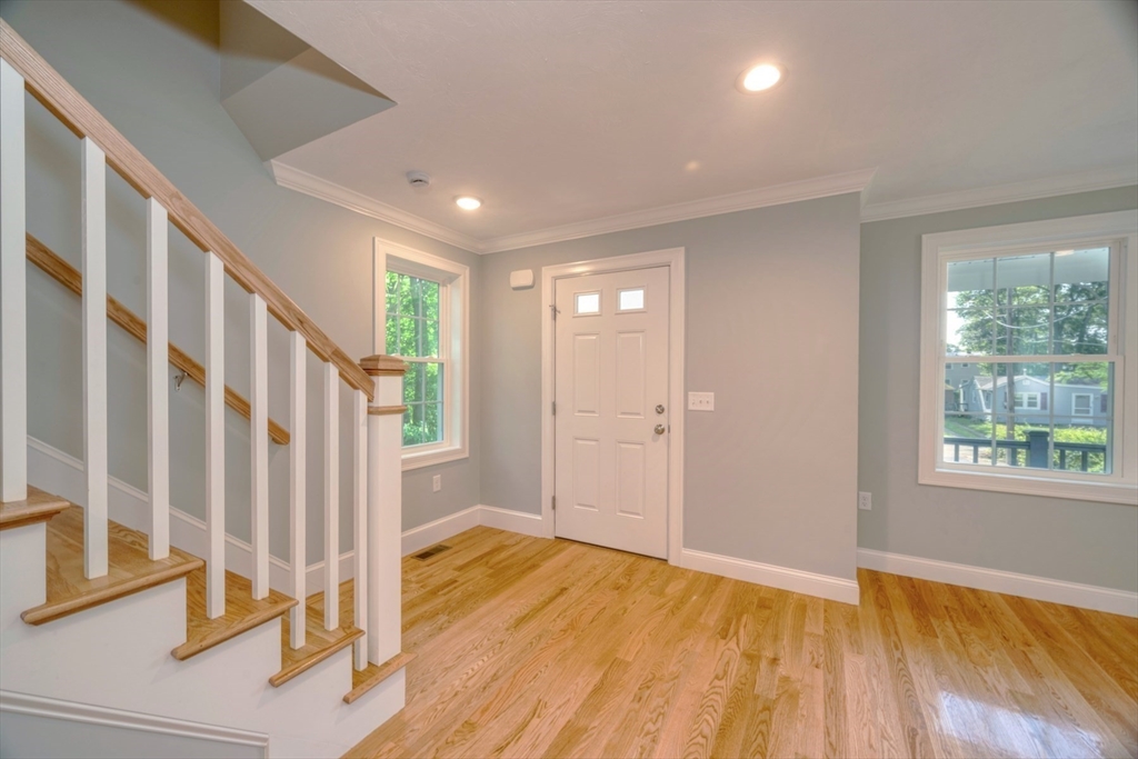 27 Valley Road Holbrook, MA 02343 - Photo 8 of 17 Gallery Image 8