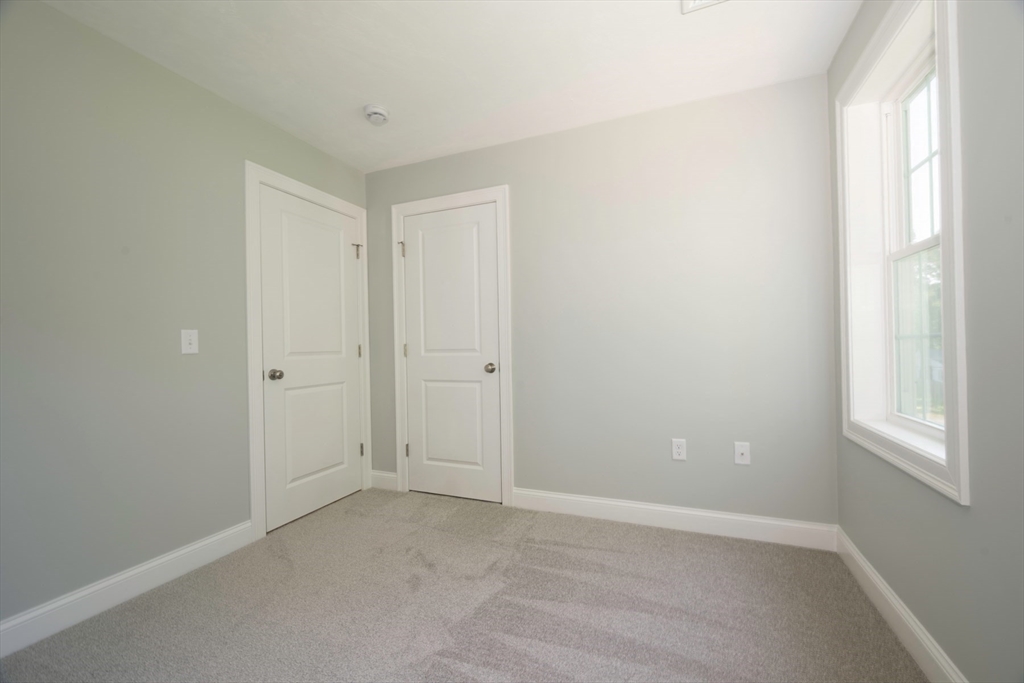 27 Valley Road Holbrook, MA 02343 - Photo 10 of 17 Gallery Image 10