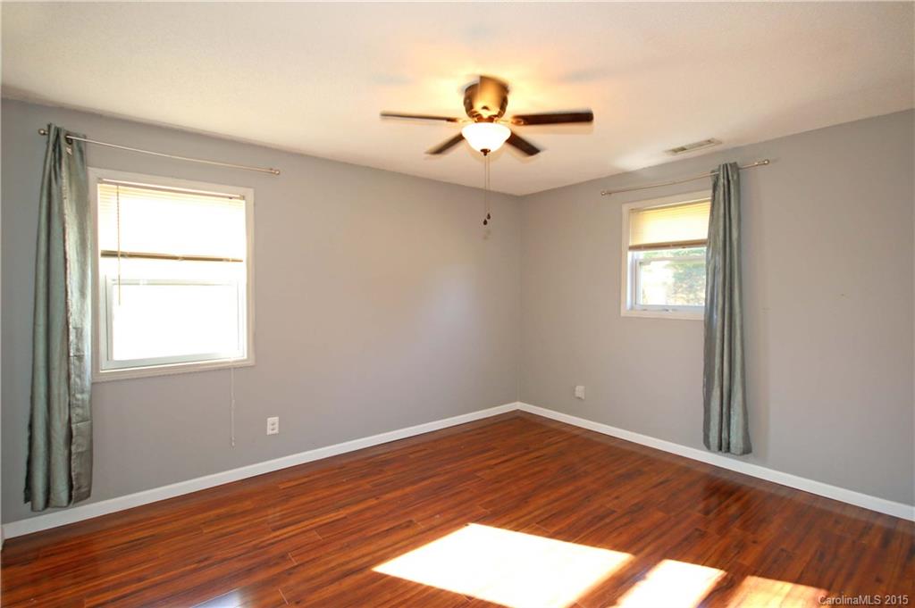 356 Kimmon Road Harmony, NC 28634 - Photo 6 of 24