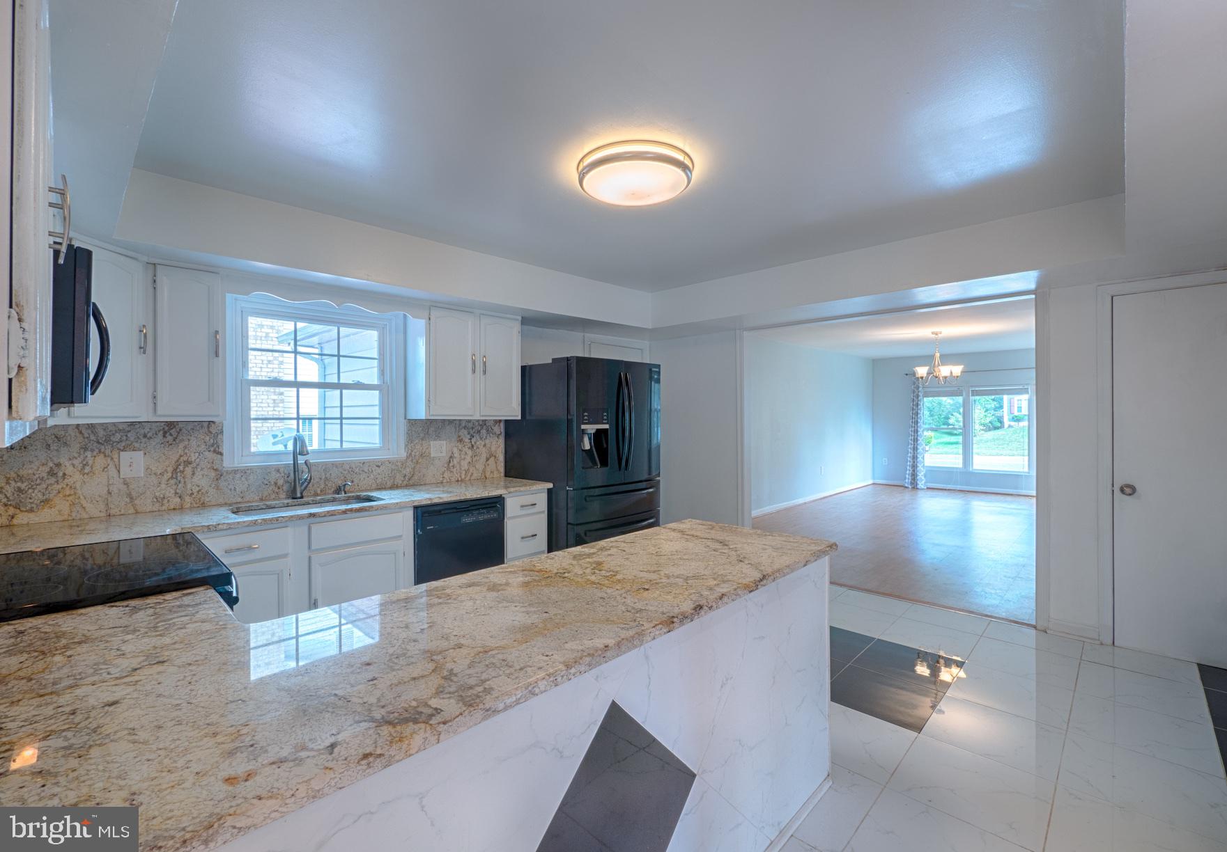4506 Lees Corner Road Chantilly, VA 20151 - Photo 14 of 25 Gallery Image 14