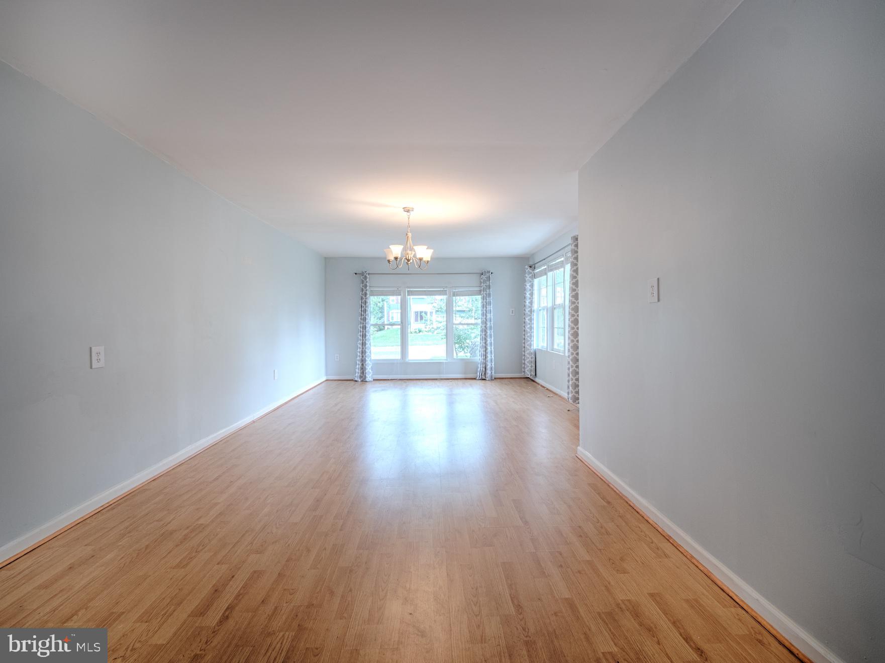 4506 Lees Corner Road Chantilly, VA 20151 - Photo 10 of 25 Gallery Image 10