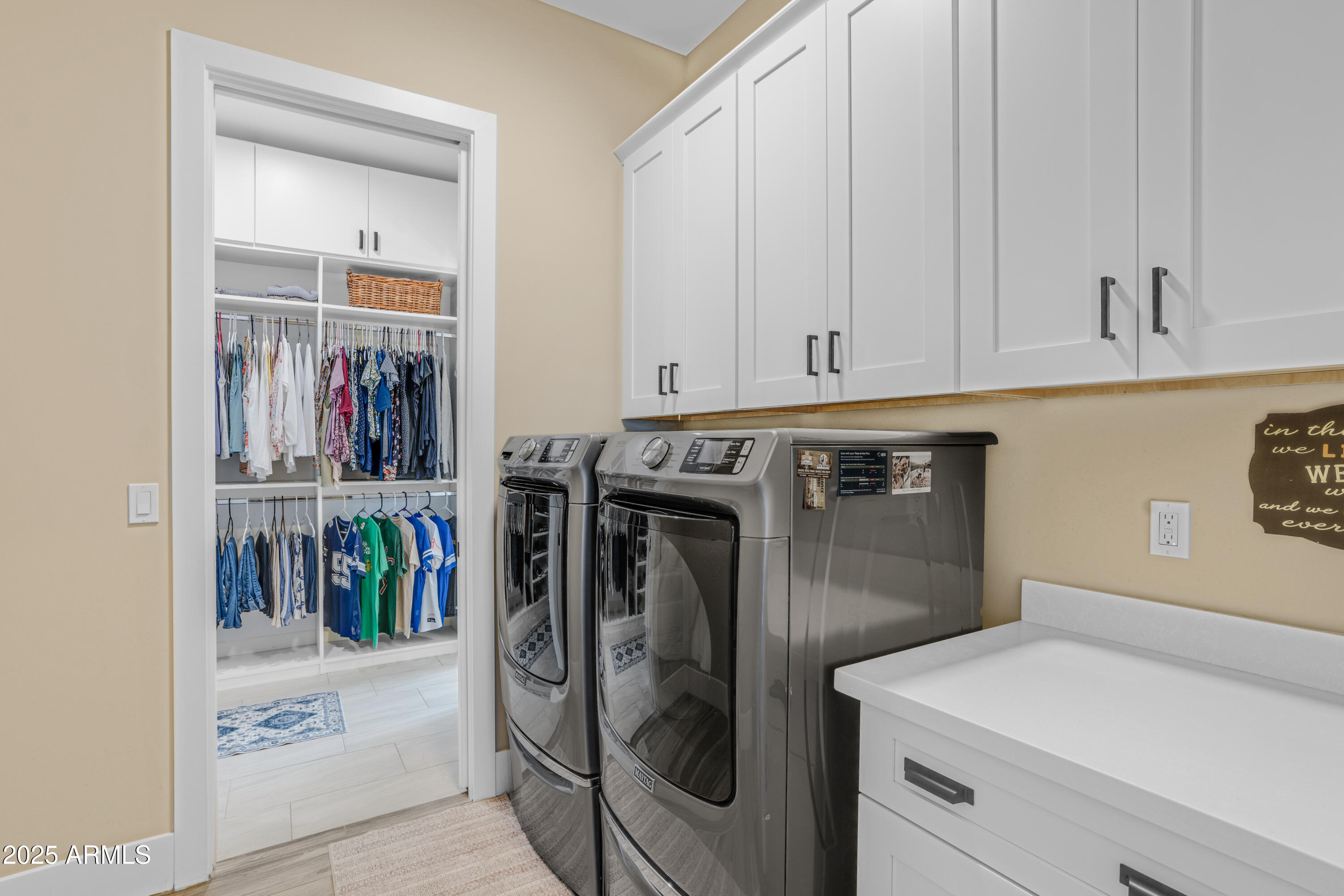 1011 West Carlise Road Phoenix, AZ 85086 - Photo 23 of 33 a utility room with dryer and washer