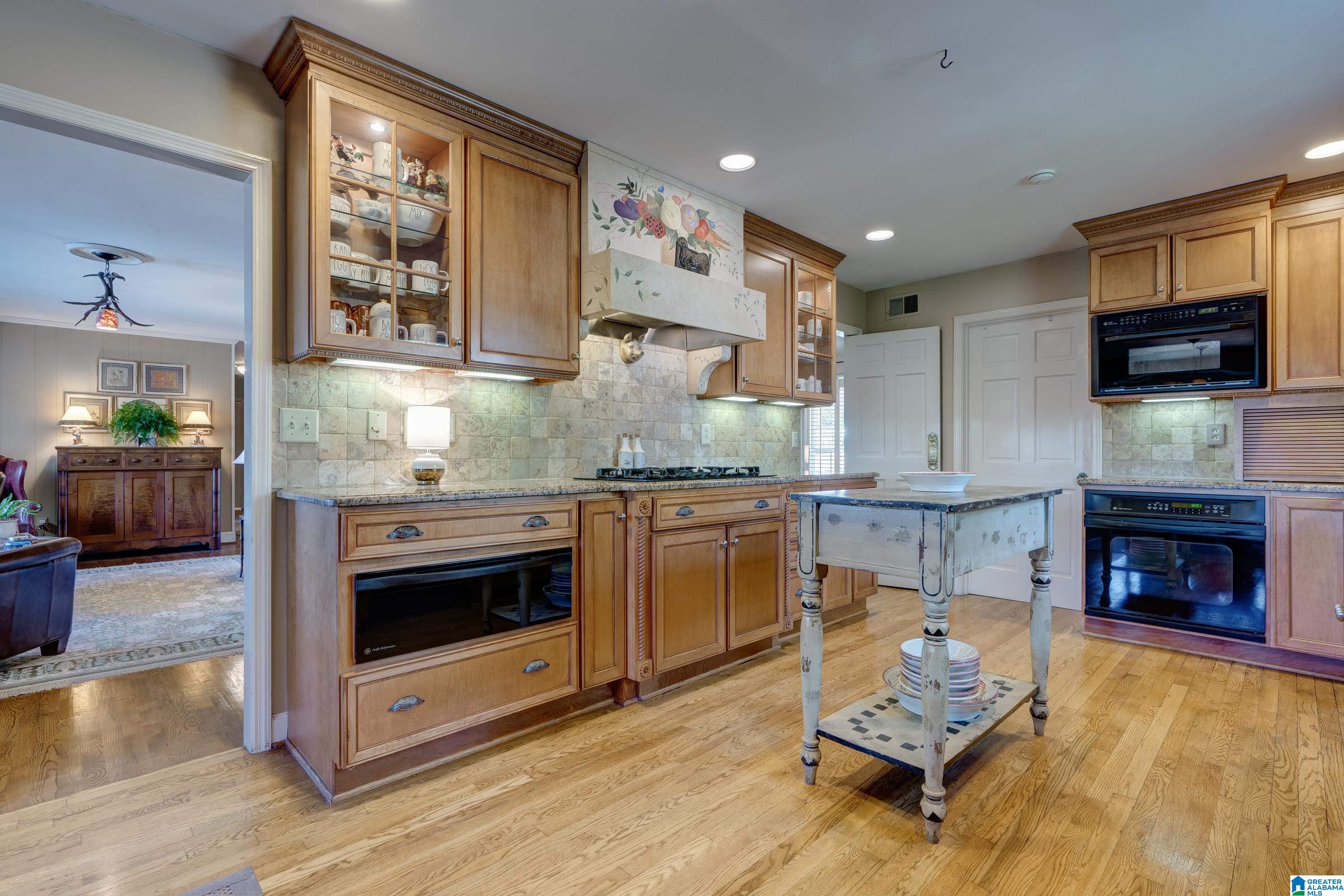 2832 Overton Road Birmingham, AL 35223 - Photo 15 of 50