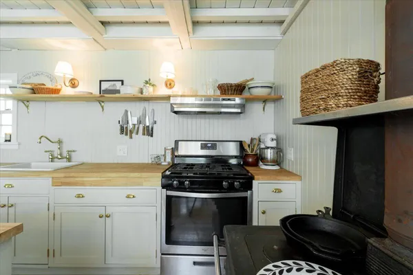 $689,000 | 2224-2226 Appleton Ridge Road, Appleton, ME 04862