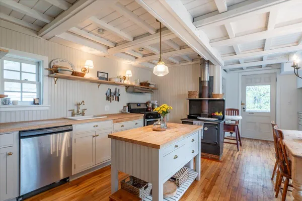 $689,000 | 2224-2226 Appleton Ridge Road, Appleton, ME 04862