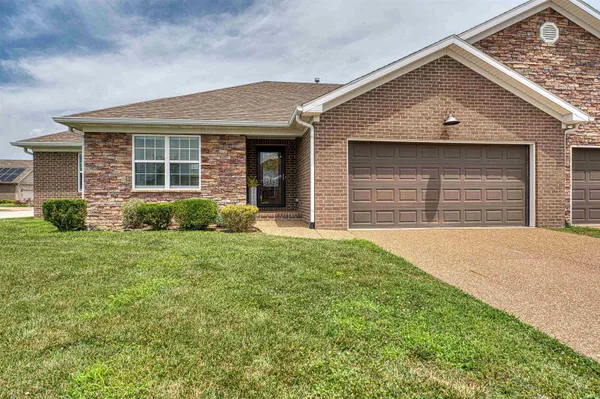 $307,900 | 9940 Arbor Lake Drive, Newburgh, IN 47630