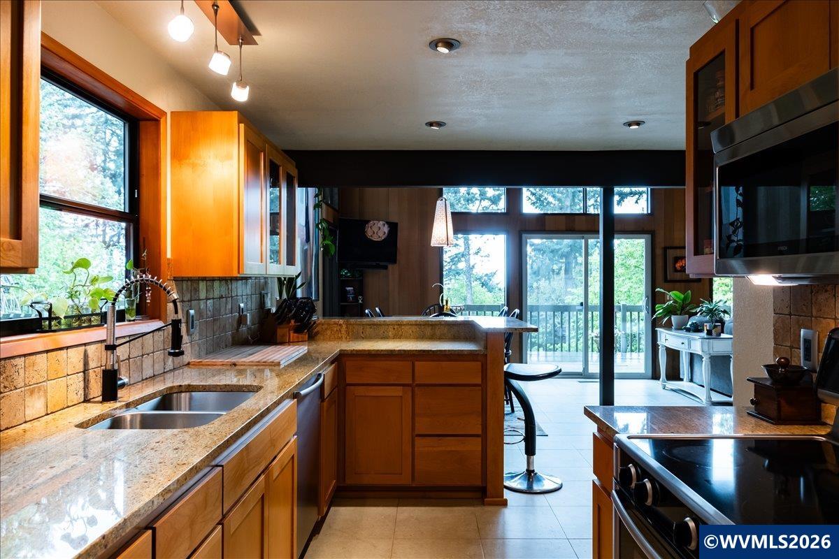 1420 Northwest Ribier Place Corvallis, OR 97330 - Photo 14 of 49 Gallery Image 14