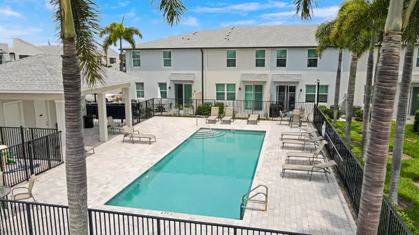 $389,999 | 3903 Southeast Mentmore Lane, Stuart, FL 34997