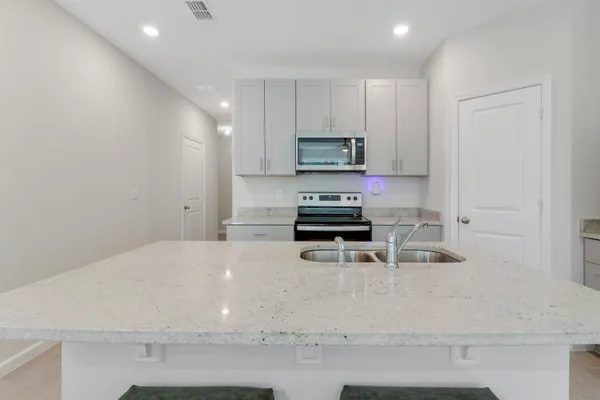 $389,999 | 3903 Southeast Mentmore Lane, Stuart, FL 34997