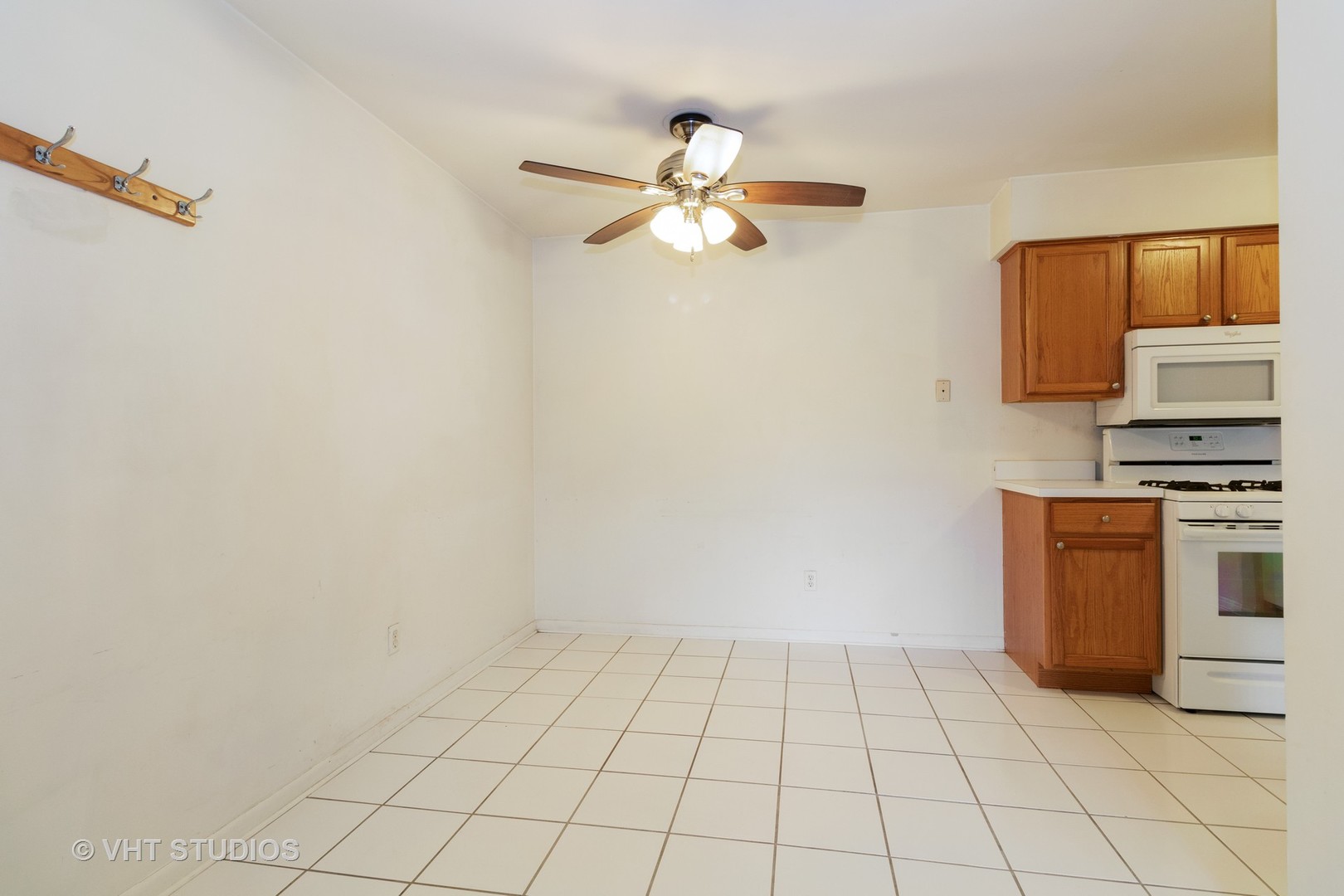 19398 Wolf Road, Unit 5 Mokena, IL 60448 - Photo 7 of 10