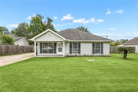 $215,000 | 1622 Penrose Street, Mandeville, LA 70448