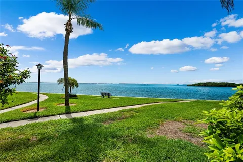 $499,000 | 138 1st Street East, Unit 302, St. Petersburg, FL 33715