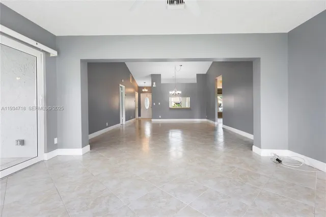 $3,400 | 21314 Chinaberry Drive, Boca Raton, FL 33428