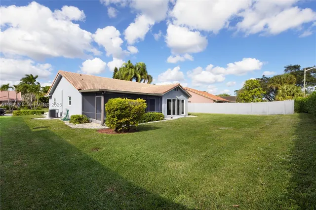 $3,400 | 21314 Chinaberry Drive, Boca Raton, FL 33428