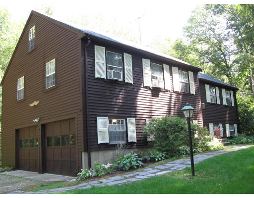 34 Timber Lane Topsfield, MA 01983 - Photo 1 of 14 Gallery Image 1