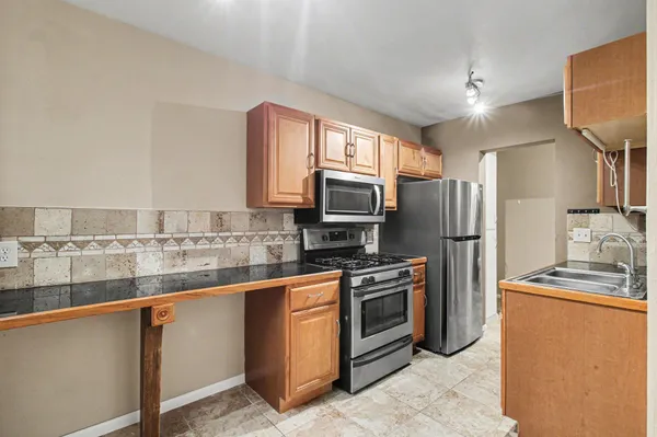 $98,500 | 3237 South 15th Avenue, Unit 15, Minneapolis, MN 55407