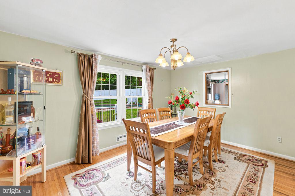 557 Covered Bridge Road Cherry Hill, NJ 08034 - Photo 8 of 43 Bright dining space with garden views.