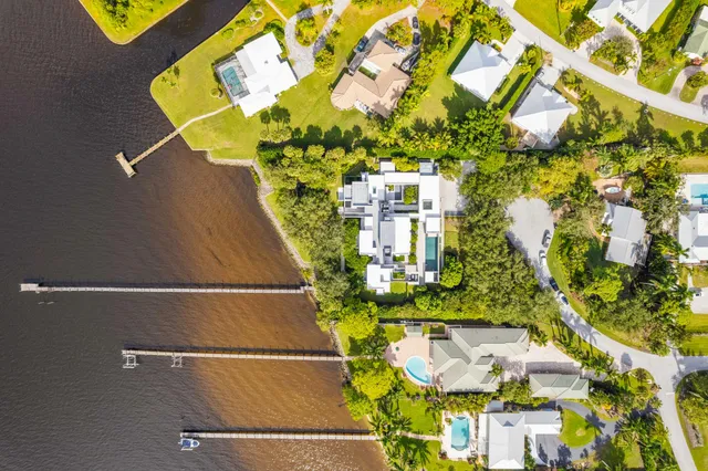 $6,495,000 | 1924 Northwest Shore Terrace, Stuart, FL 34994