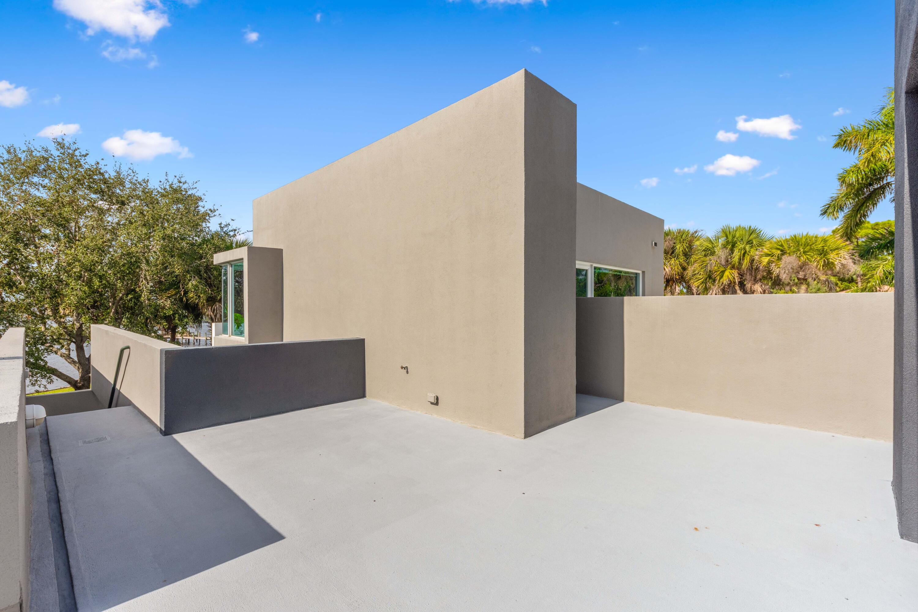 1924 Northwest Shore Terrace Stuart, FL 34994 - Photo 63 of 79 1924 NW Shore Terrace, Stuart (77)