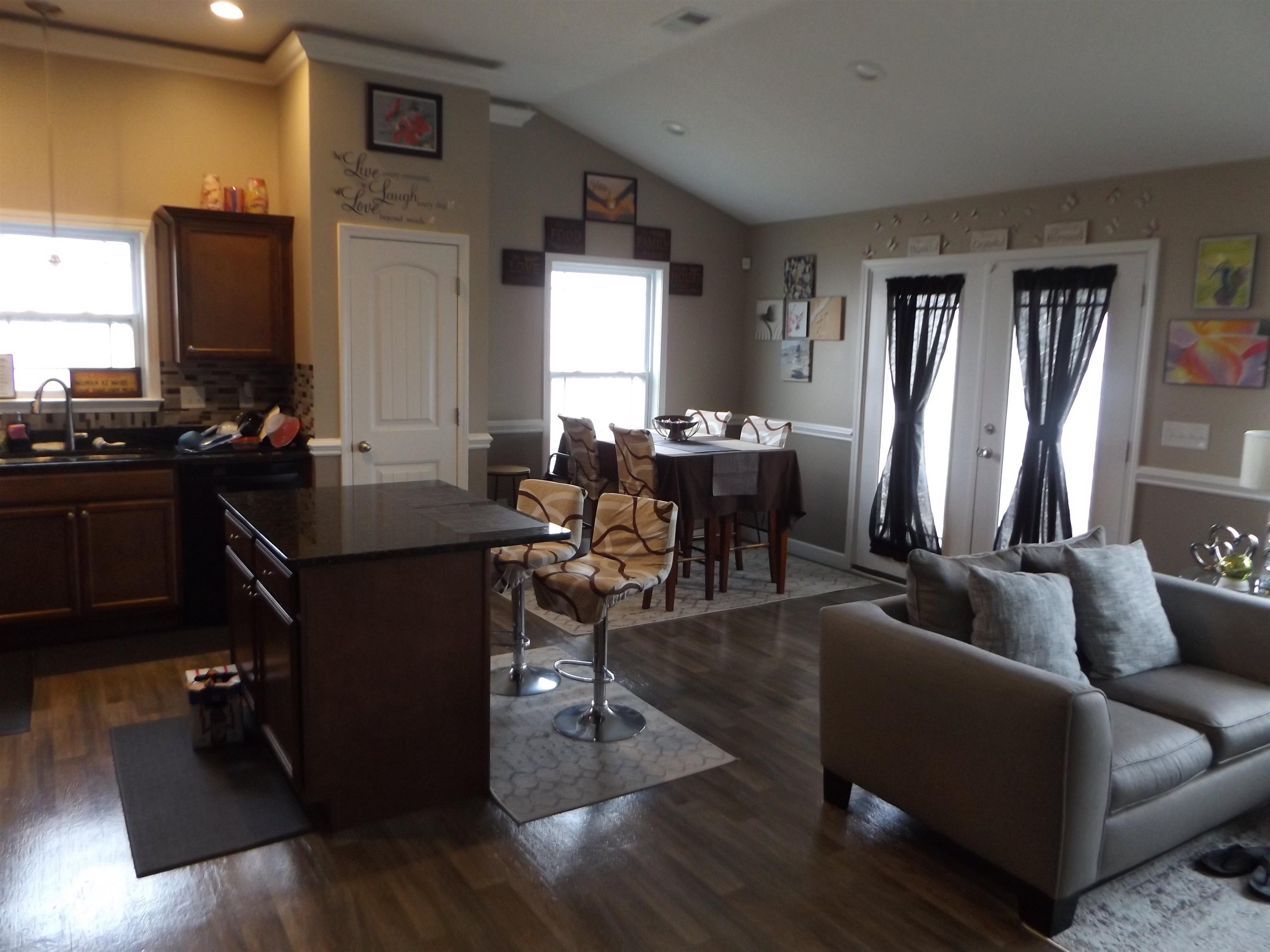 815 Highland View Road Boiling Springs, SC 29316 - Photo 13 of 21