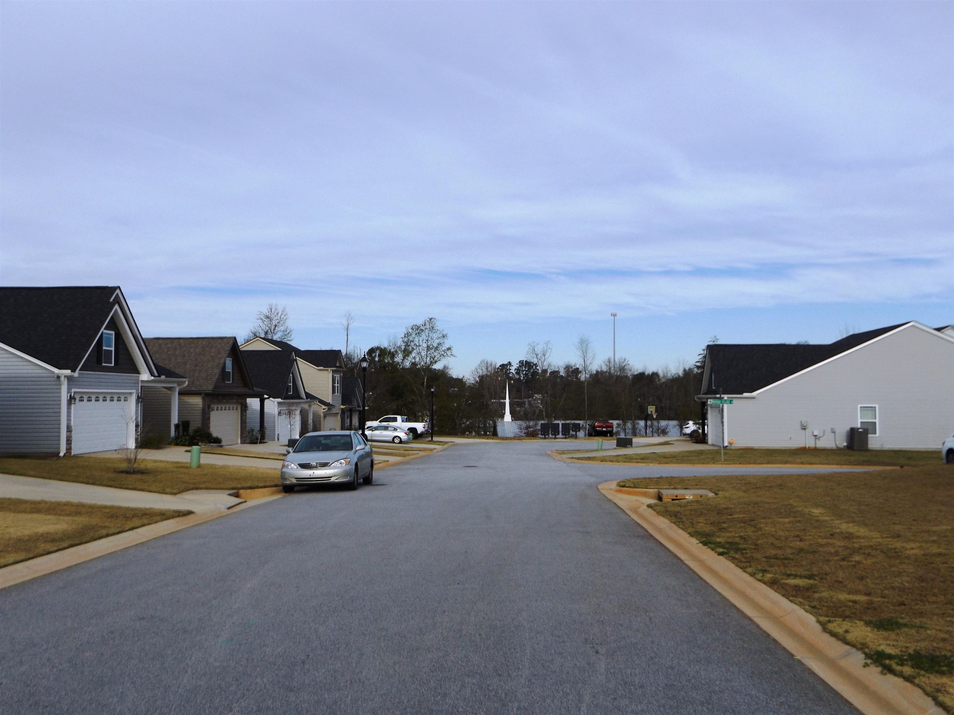 815 Highland View Road Boiling Springs, SC 29316 - Photo 8 of 21