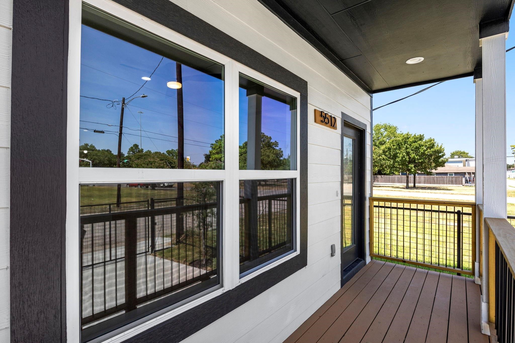 5514 San Jose Street Houston, TX 77020 - Photo 2 of 11