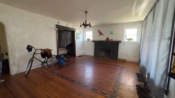 $169,000 | 504 Douglas Street, Bloomington, IL 61701