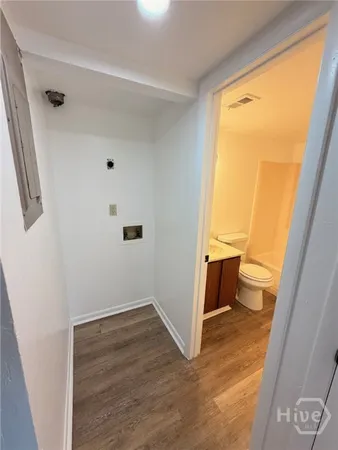 $1,300 | 12510 White Bluff Road, Unit 306, Savannah, GA 31419