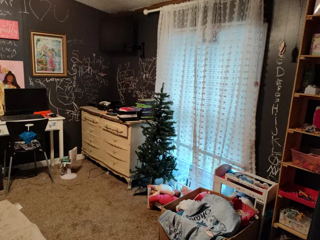 $279,900 | 1233 Robinson Road, Quincy, MI 49082