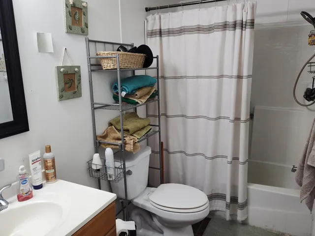 $279,900 | 1233 Robinson Road, Quincy, MI 49082