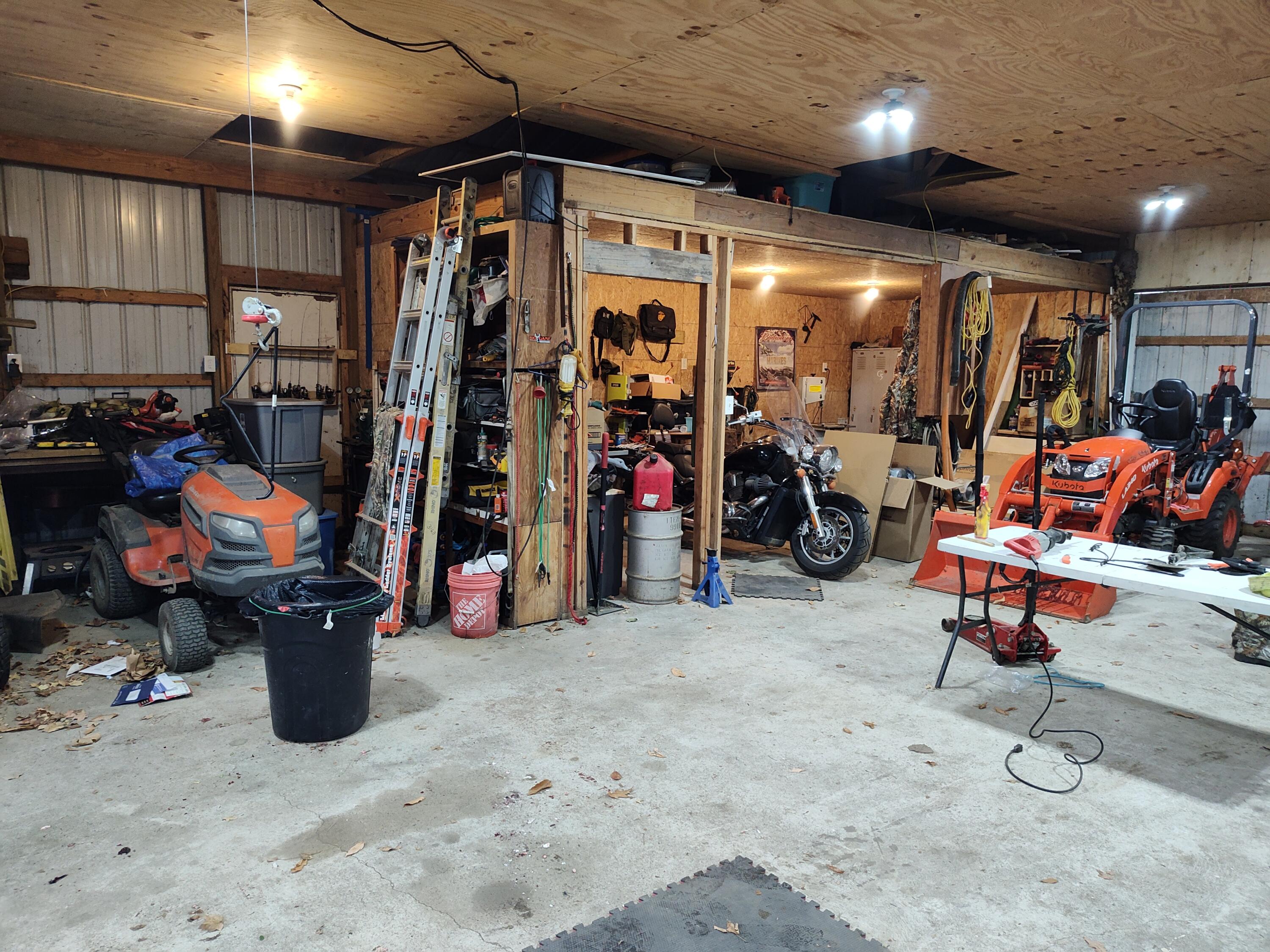1233 Robinson Road Quincy, MI 49082 - Photo 33 of 44 1000016712