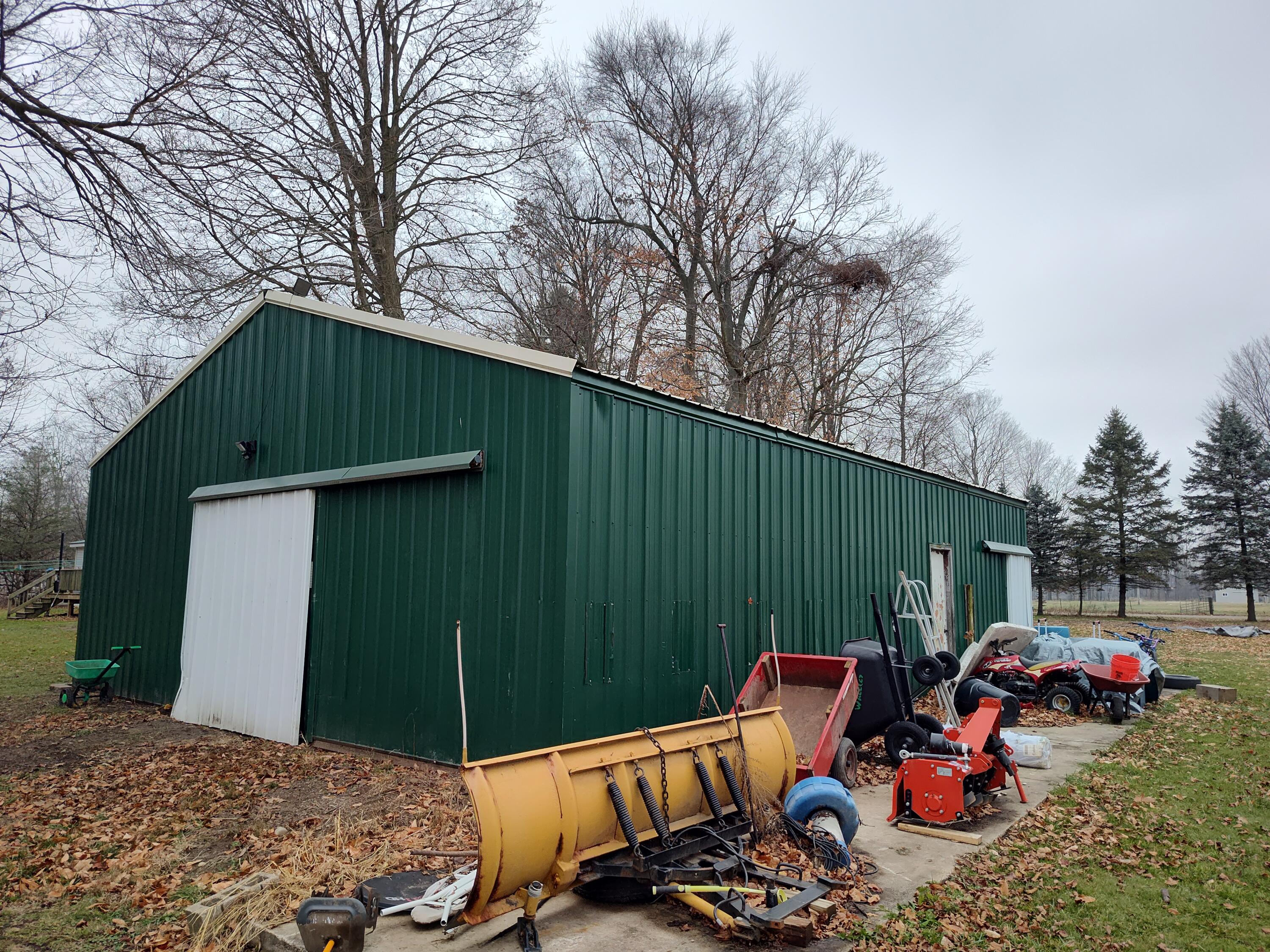 1233 Robinson Road Quincy, MI 49082 - Photo 36 of 44 1000016709