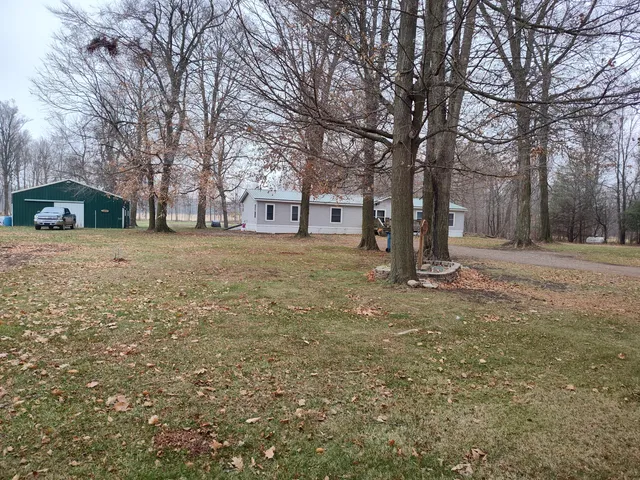 $279,900 | 1233 Robinson Road, Quincy, MI 49082
