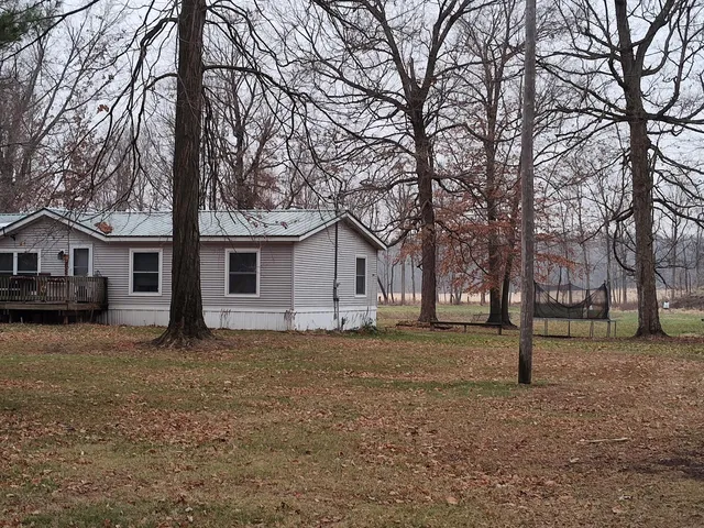 $279,900 | 1233 Robinson Road, Quincy, MI 49082