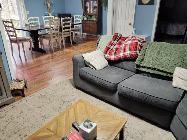 $279,900 | 1233 Robinson Road, Quincy, MI 49082