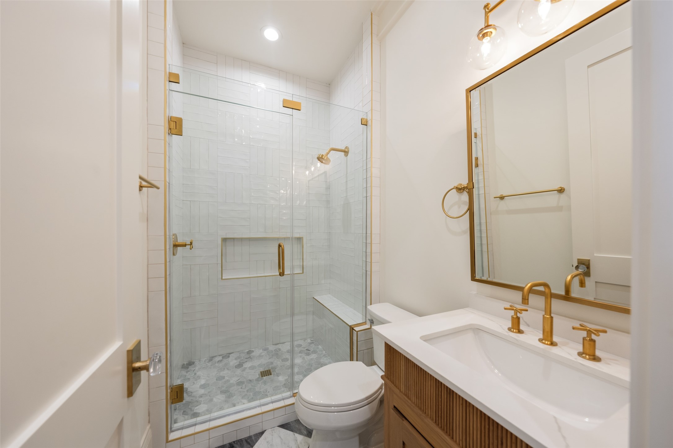 826 Ralfallen Street Houston, TX 77008 - Photo 9 of 32